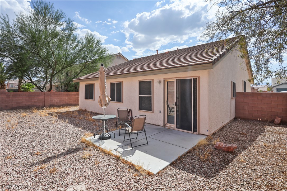 2724 Knoll Point Street Las Vegas NV 89156