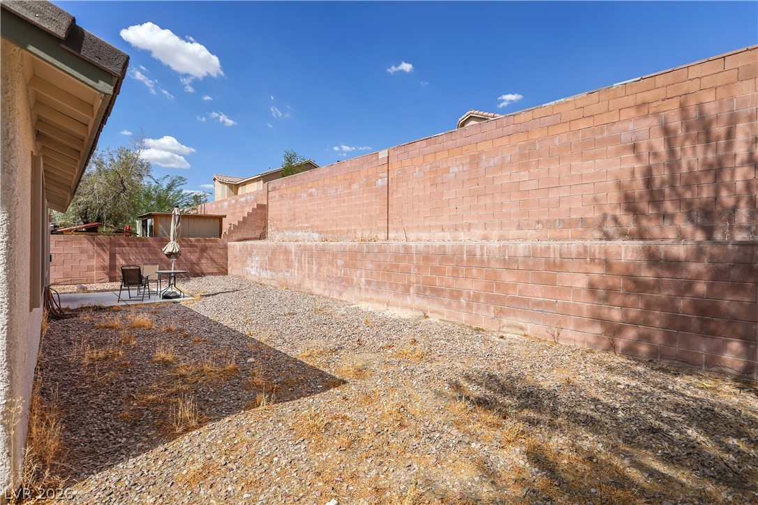 2724 Knoll Point Street Las Vegas NV 89156