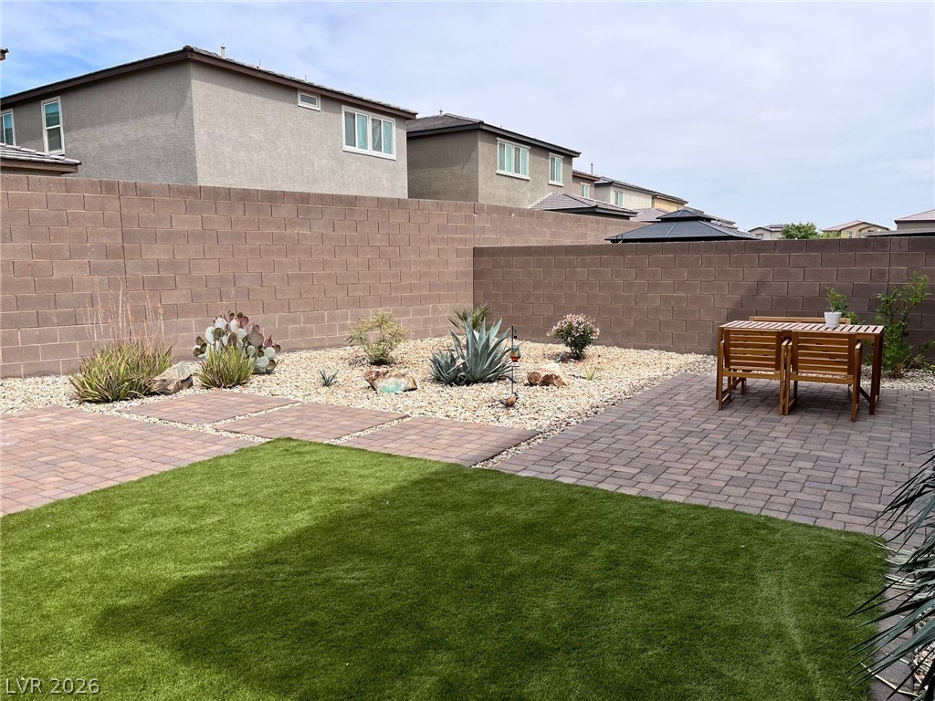 2858 Victorian Road North Las Vegas NV 89086