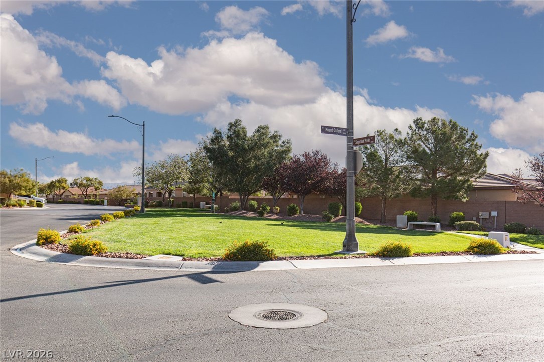 7624 Sugarloaf Peak Street Las Vegas NV 89166