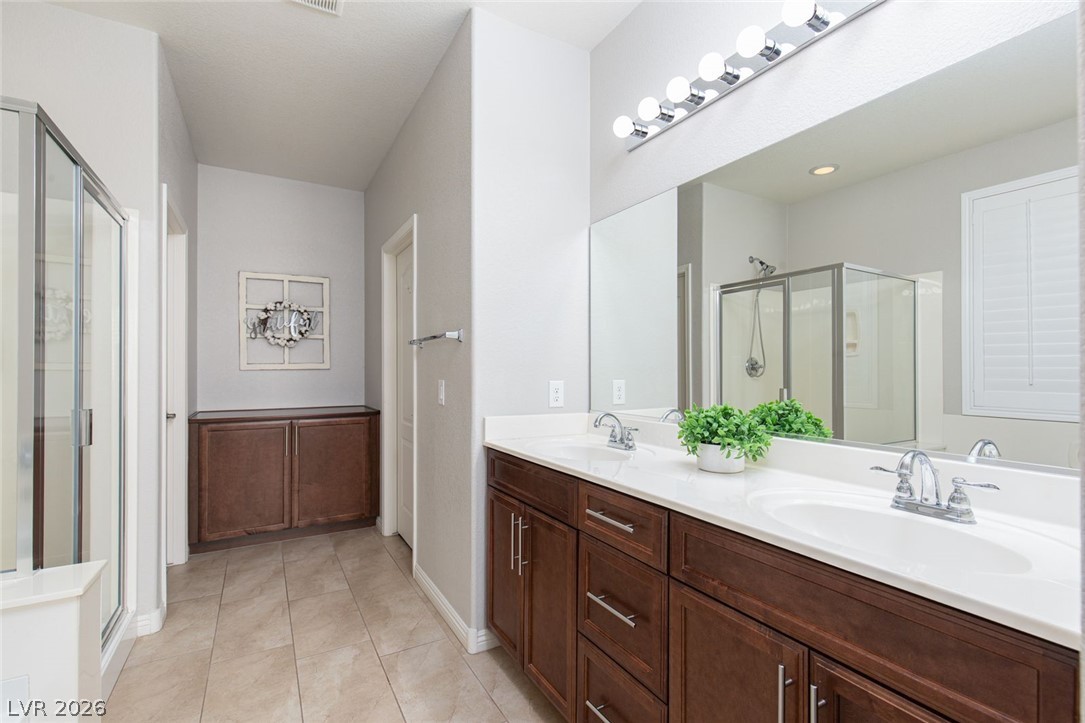 7624 Sugarloaf Peak Street Las Vegas NV 89166