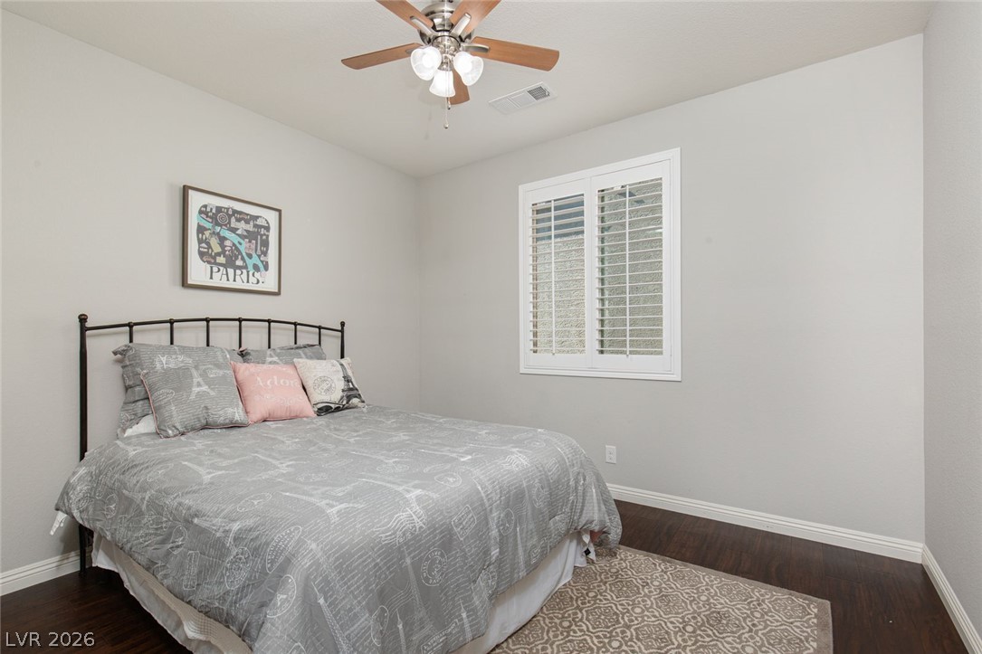 7624 Sugarloaf Peak Street Las Vegas NV 89166