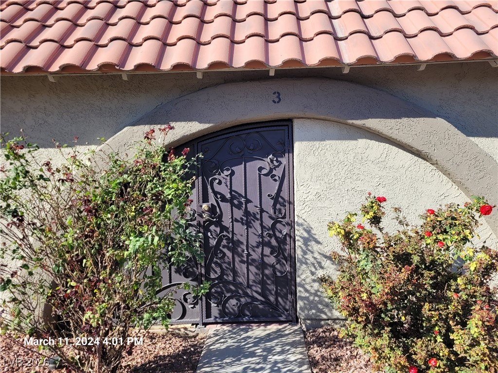 809 Hedge Way 3 Las Vegas NV 89110
