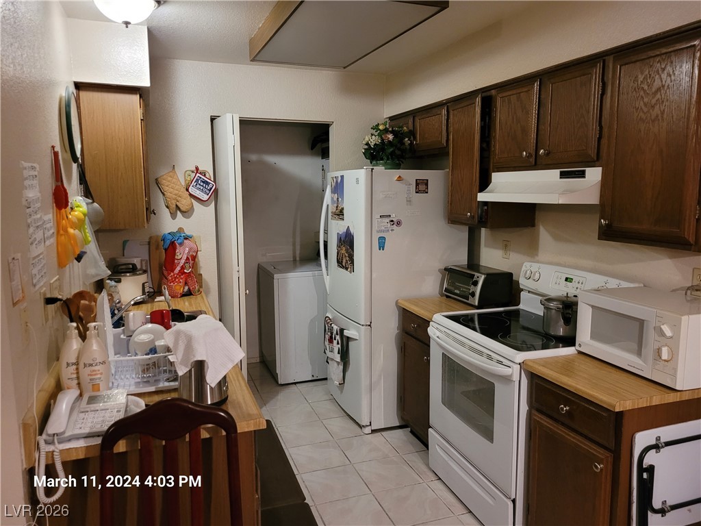 809 Hedge Way 3 Las Vegas NV 89110