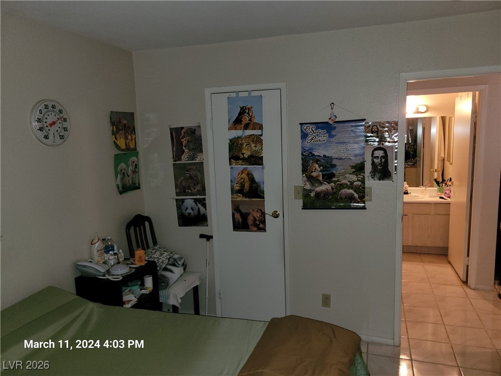 809 Hedge Way 3 Las Vegas NV 89110