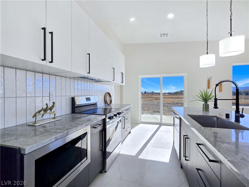 181 Comstock Avenue Pahrump NV 89048