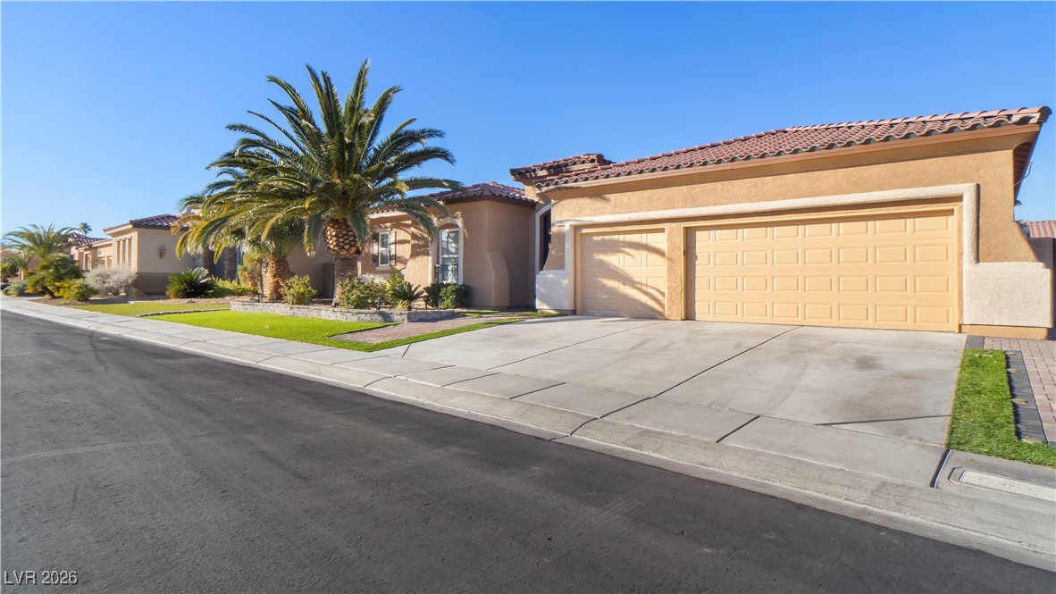 7166 Adobe Hills Avenue Las Vegas NV 89113