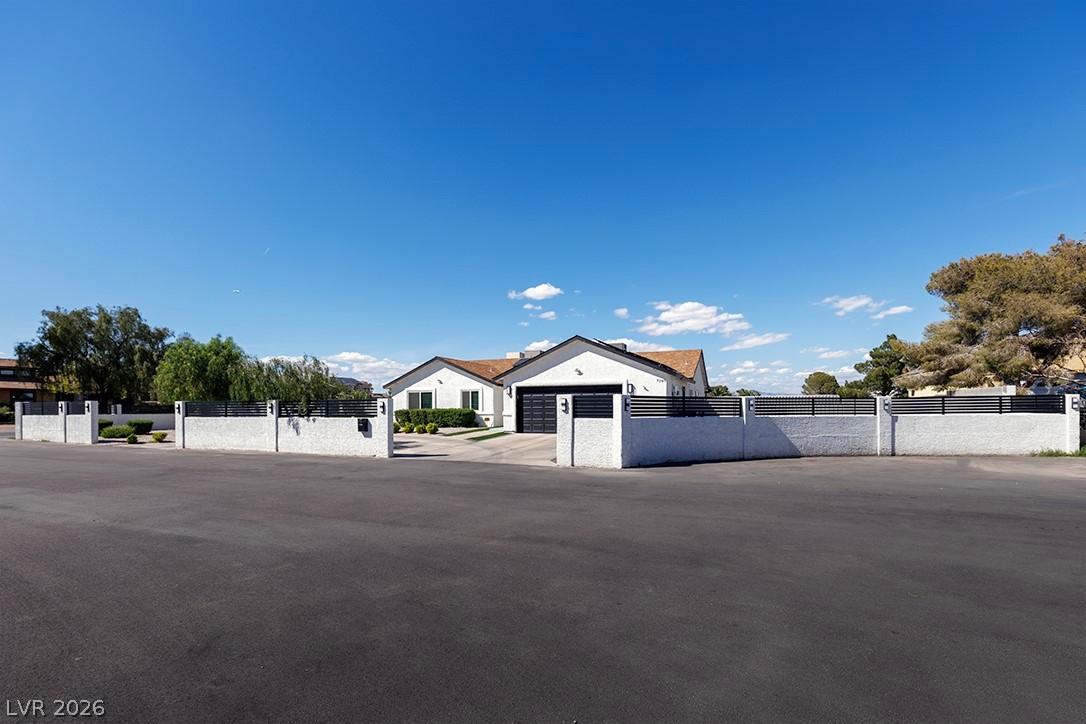 7160 Polaris Avenue Las Vegas NV 89118