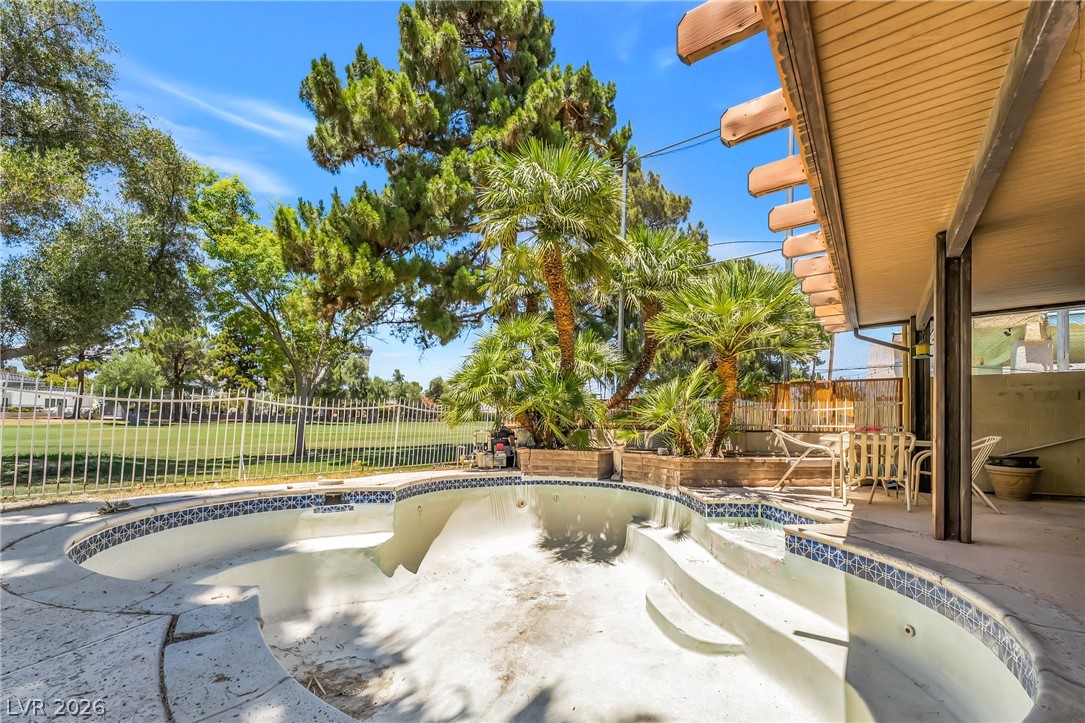 2985 Bel Air Drive Las Vegas NV 89109