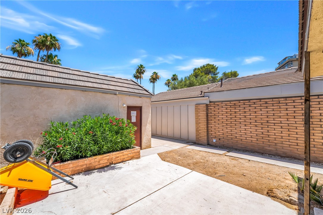 2985 Bel Air Drive Las Vegas NV 89109