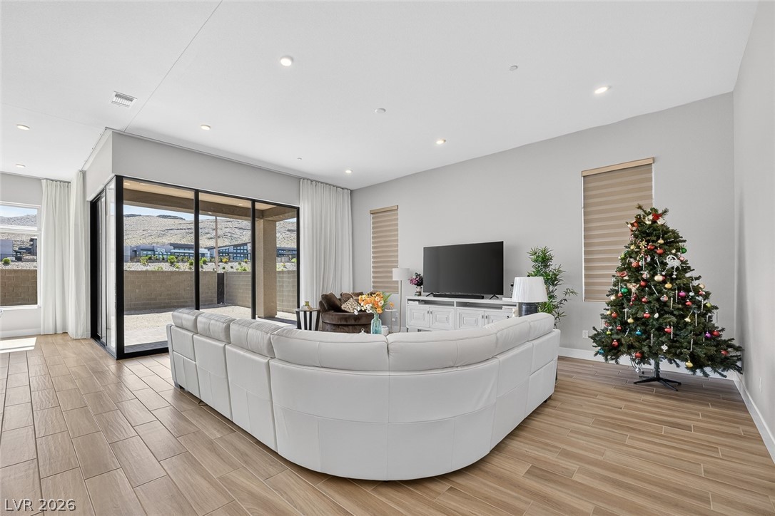 11033 Concord Valley Drive Las Vegas NV 89135
