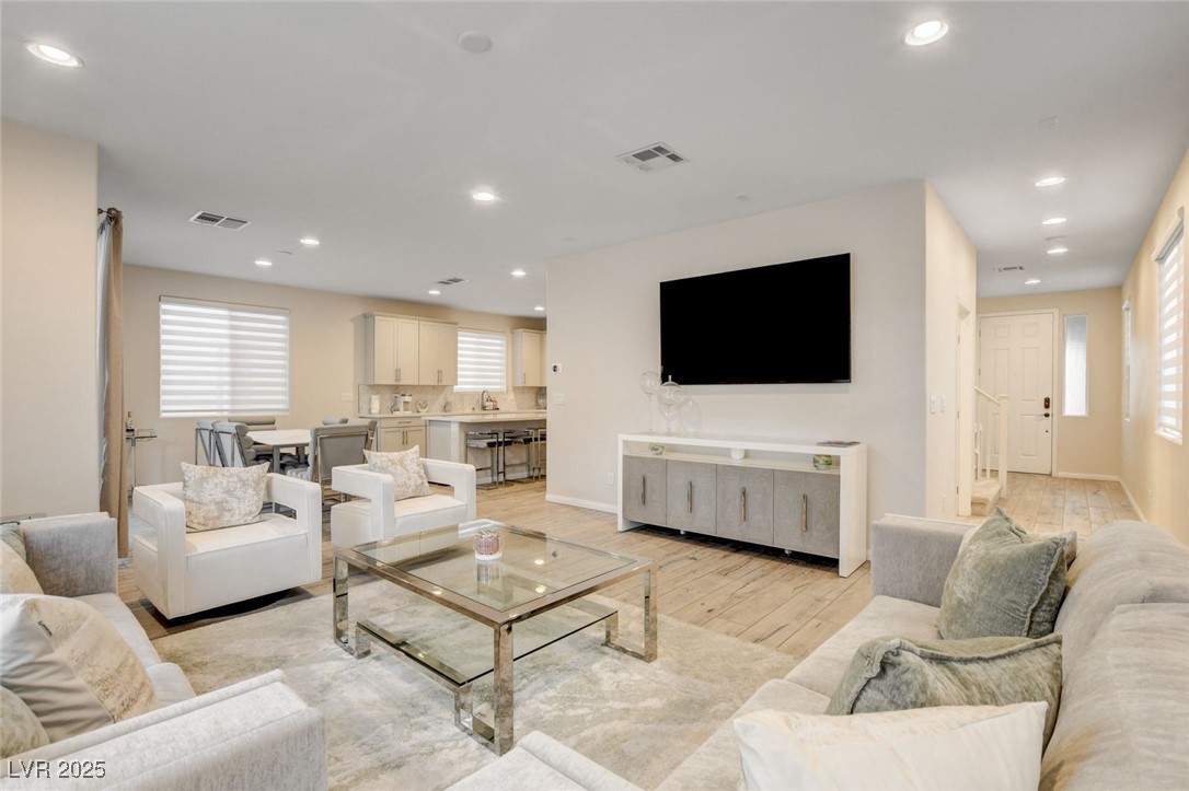 6342 Selston Drive North Las Vegas NV 89081