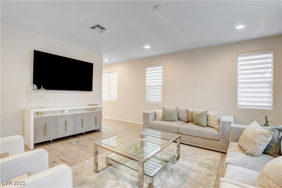 6342 Selston Drive North Las Vegas NV 89081