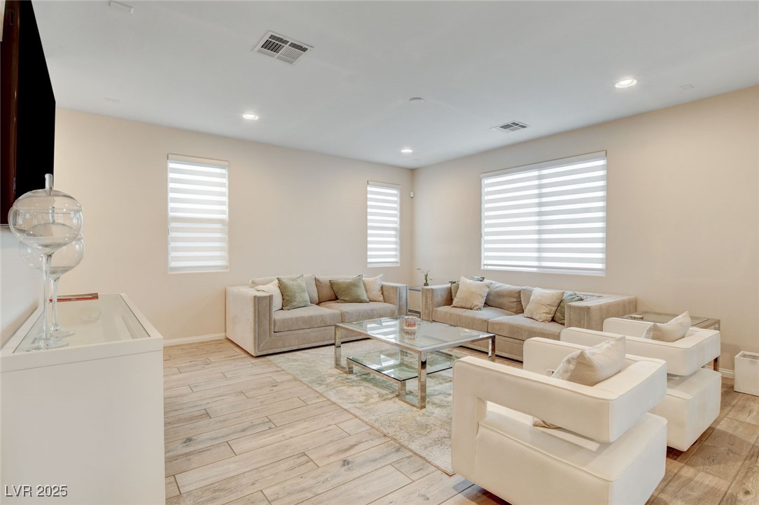 6342 Selston Drive North Las Vegas NV 89081