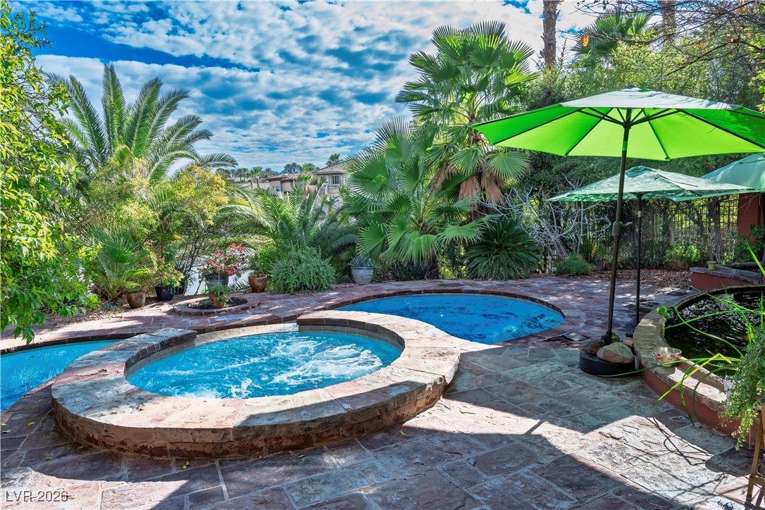 16 Via Mira Monte Henderson NV 89011
