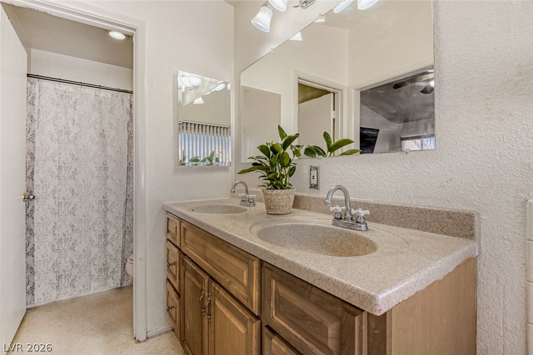 1666 Garden Path Court Las Vegas NV 89119