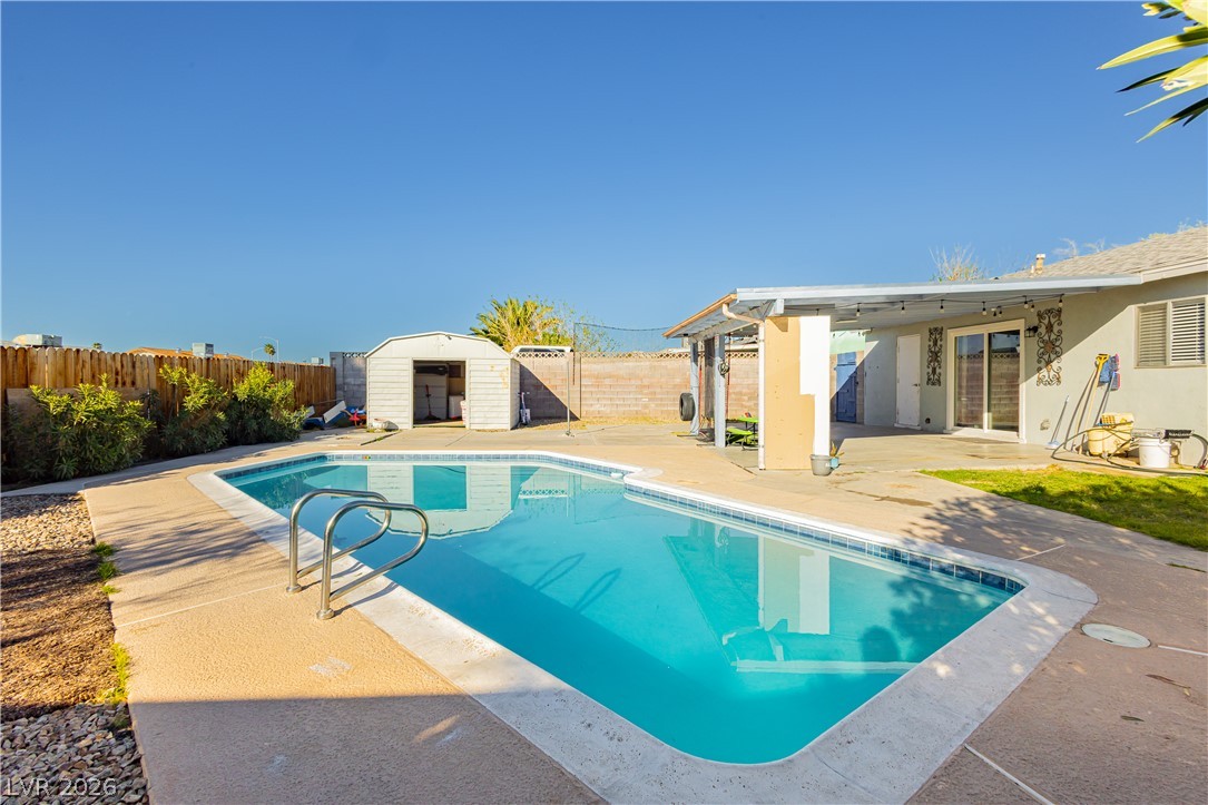 4809 Sunny Brook Avenue Las Vegas NV 89110