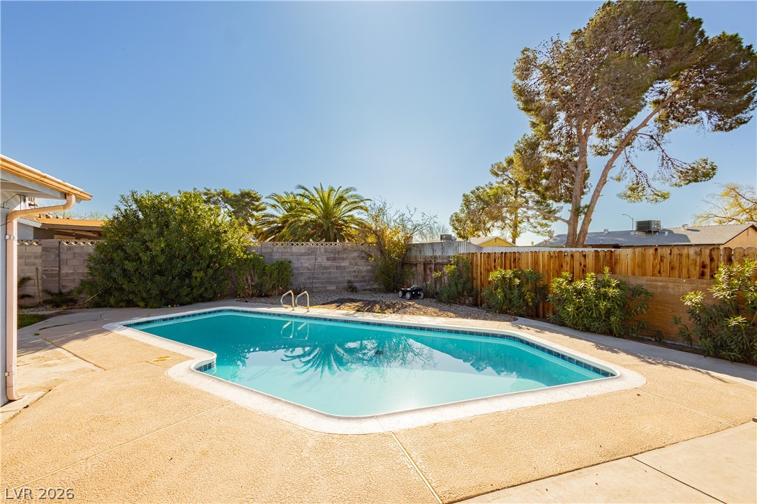 4809 Sunny Brook Avenue Las Vegas NV 89110