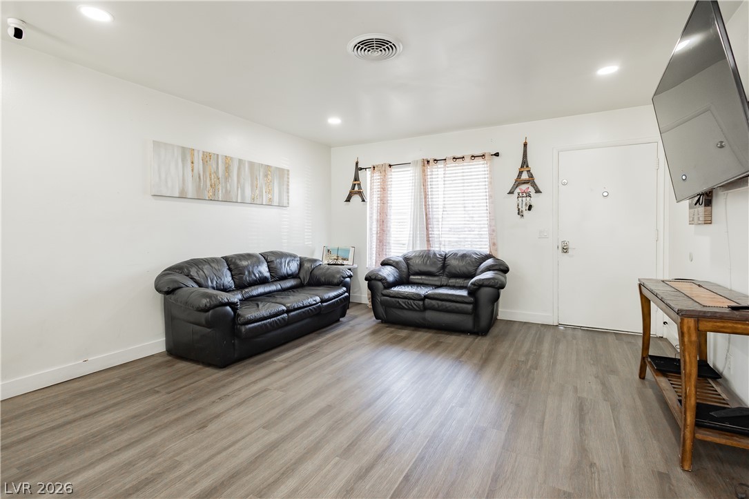 4809 Sunny Brook Avenue Las Vegas NV 89110