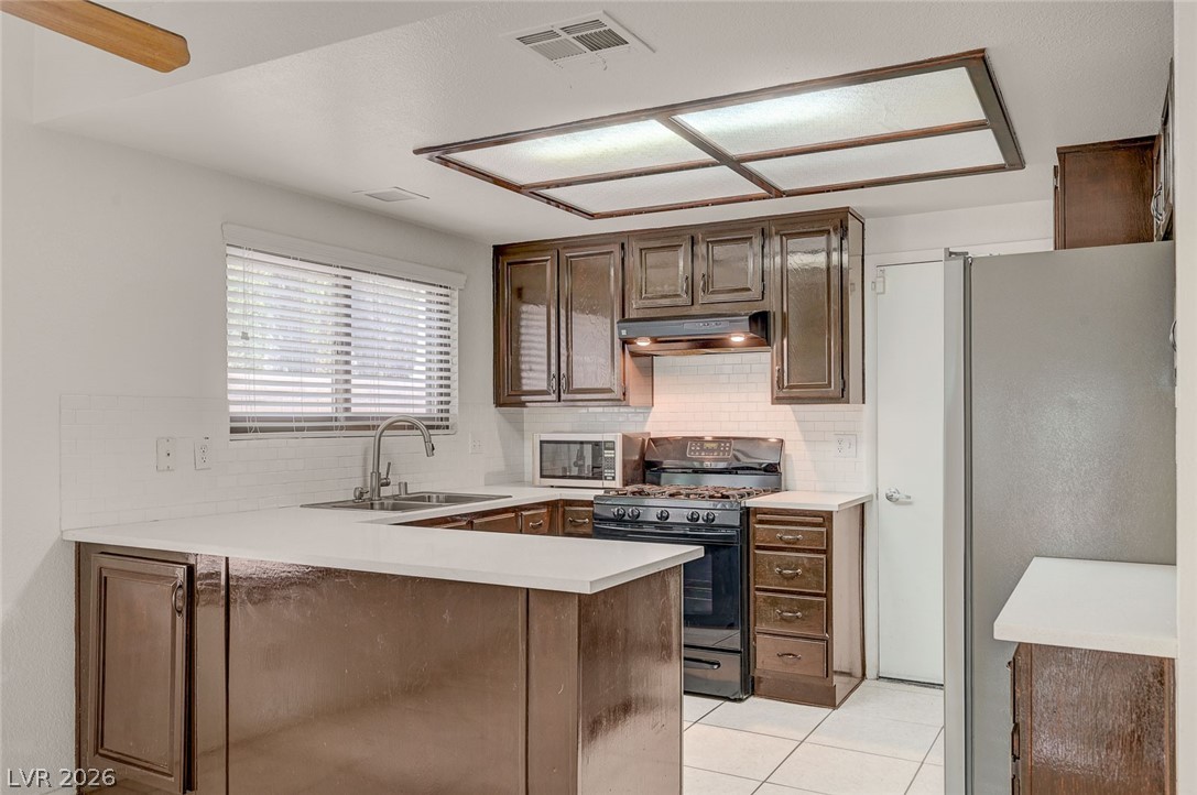 4865 Illustrious Street Las Vegas NV 89147