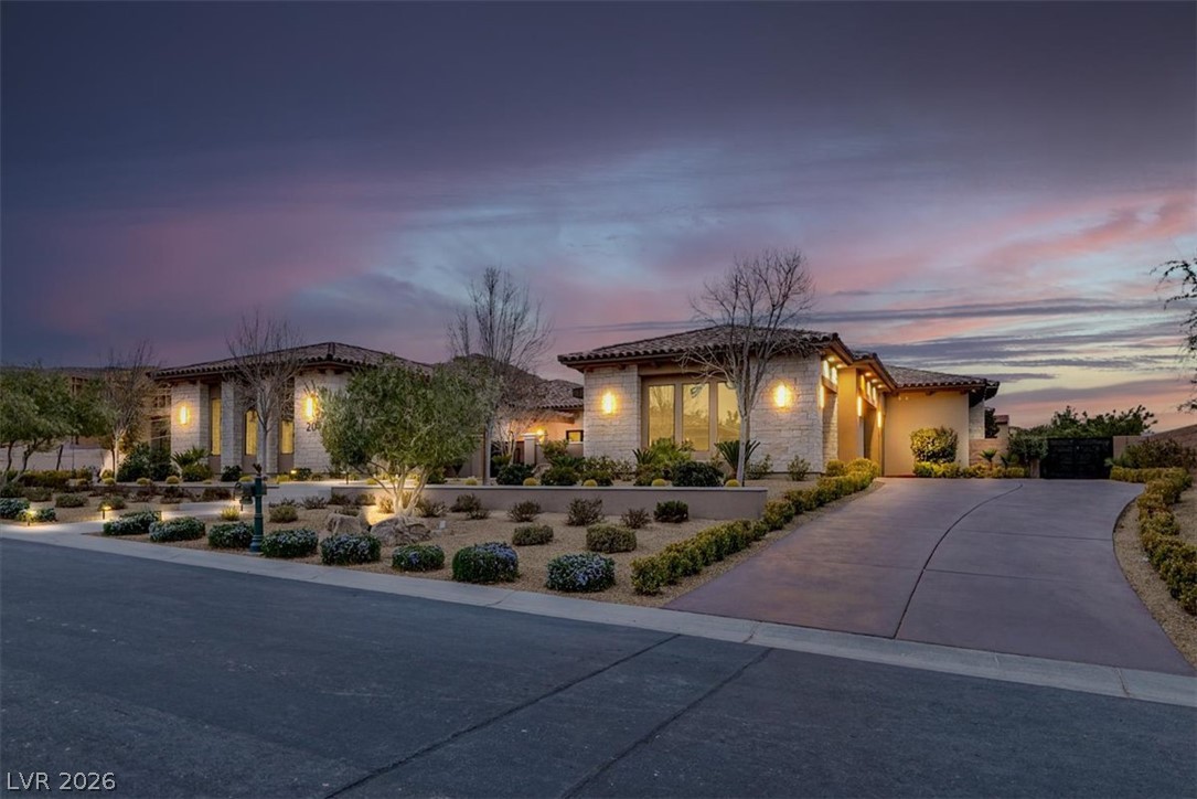 20 Pebble Hills Court Las Vegas NV 89141