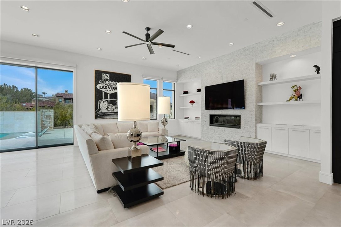 20 Pebble Hills Court Las Vegas NV 89141