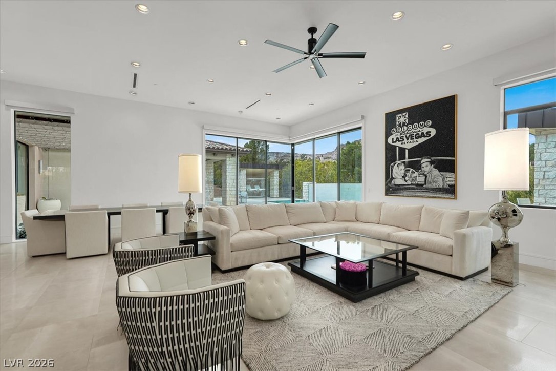 20 Pebble Hills Court Las Vegas NV 89141