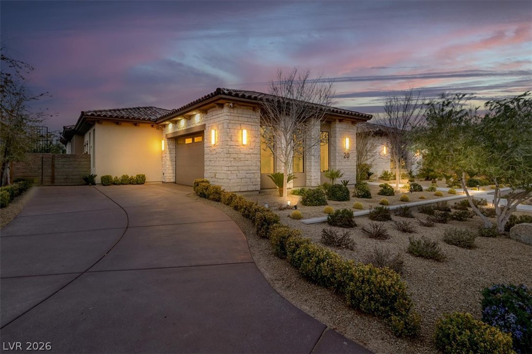 20 Pebble Hills Court Las Vegas NV 89141