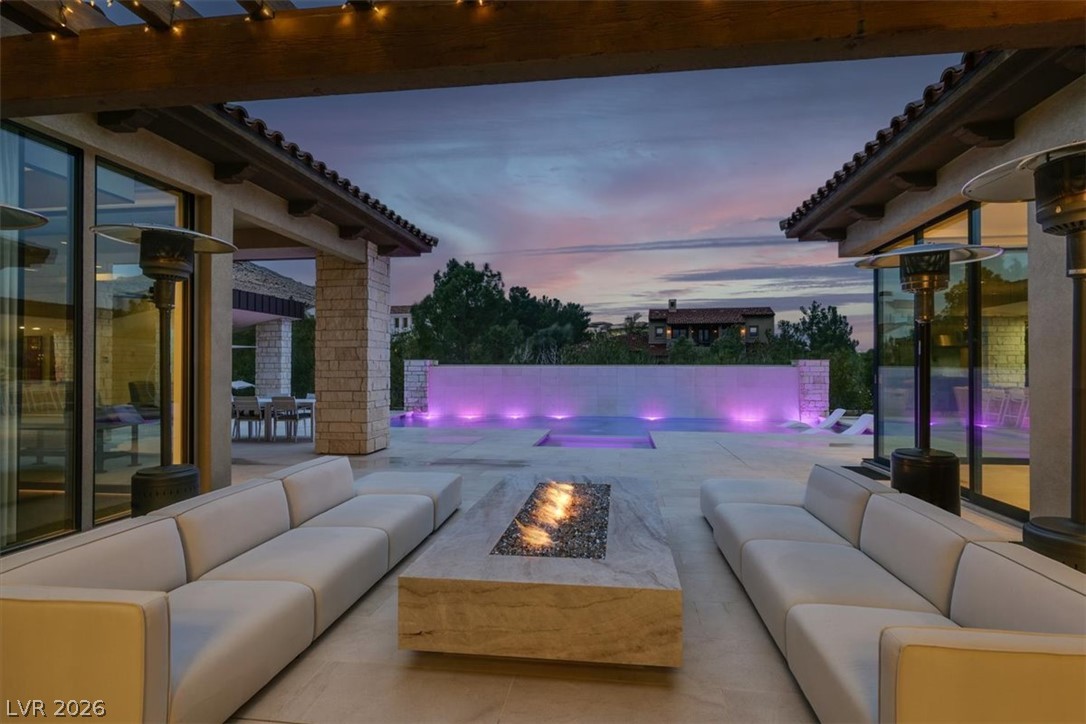 20 Pebble Hills Court Las Vegas NV 89141