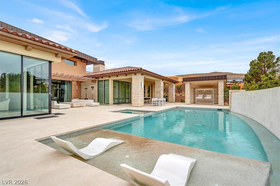 20 Pebble Hills Court Las Vegas NV 89141