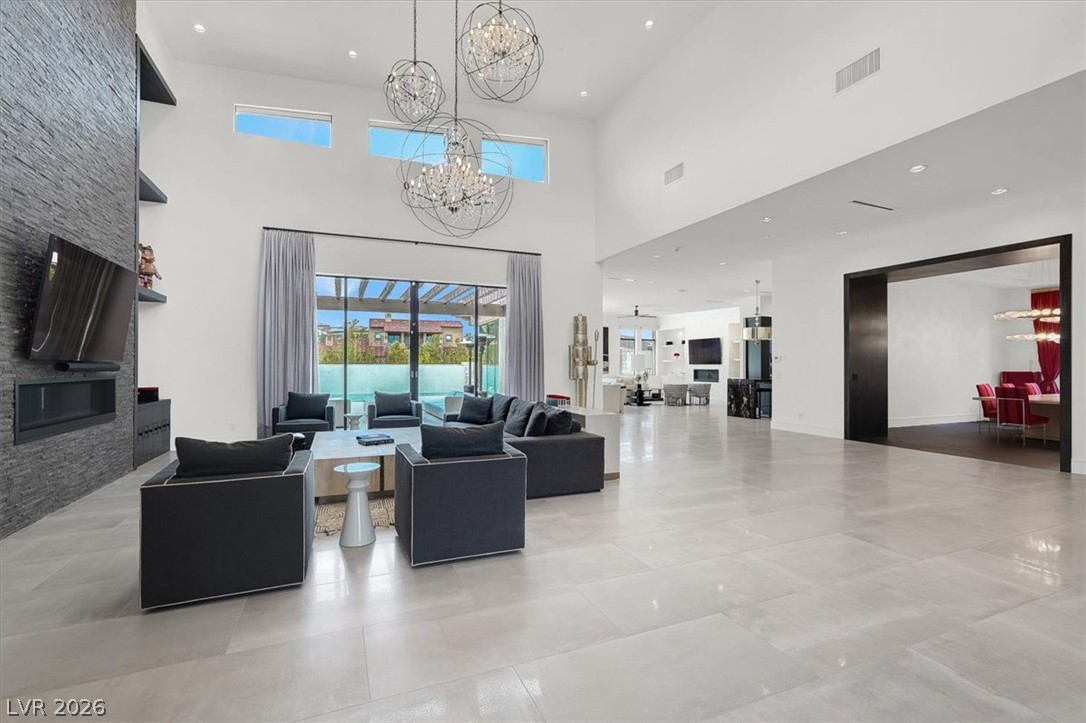 20 Pebble Hills Court Las Vegas NV 89141