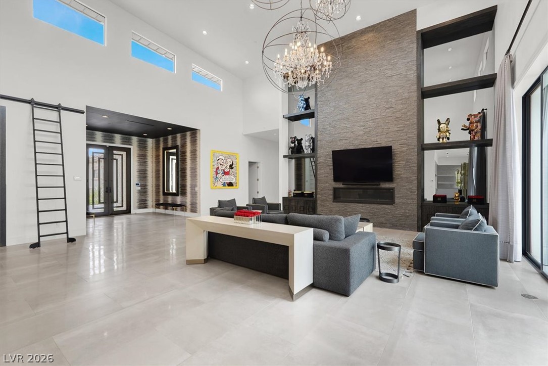 20 Pebble Hills Court Las Vegas NV 89141