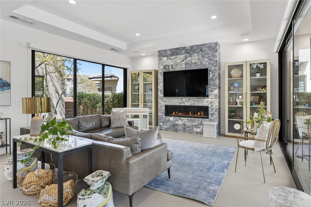 24 Garden Rain Drive Las Vegas NV 89135