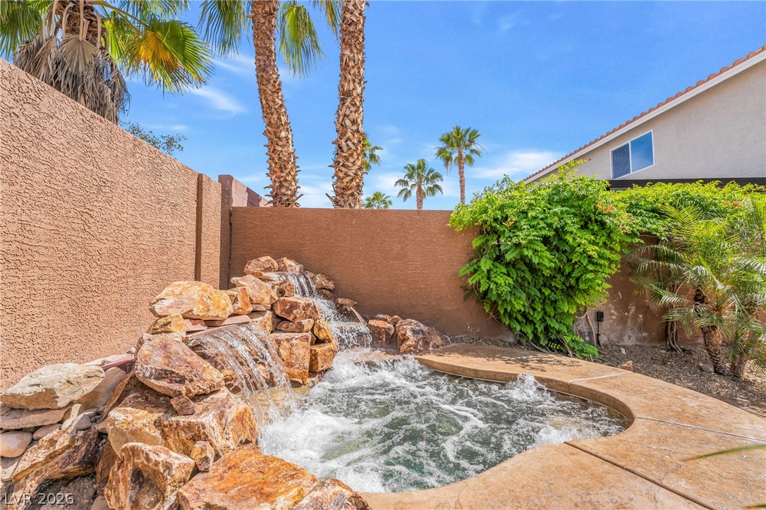 7526 Gossamer Wind Street Las Vegas NV 89139
