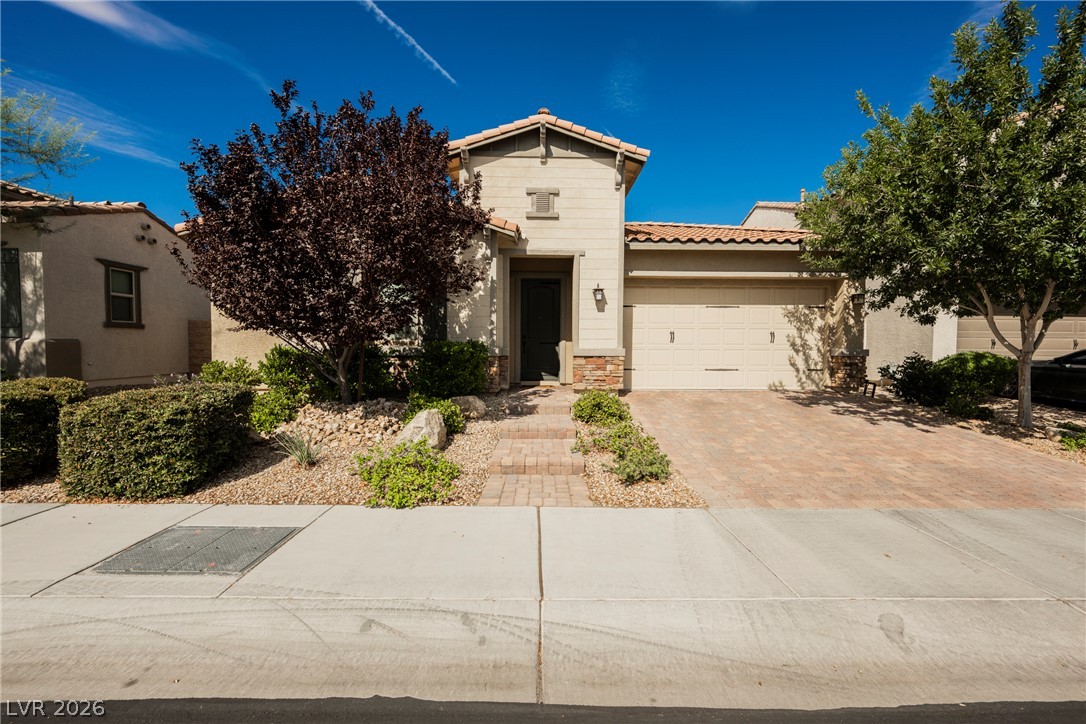 8133 Pinetop Crest Street Las Vegas NV 89166