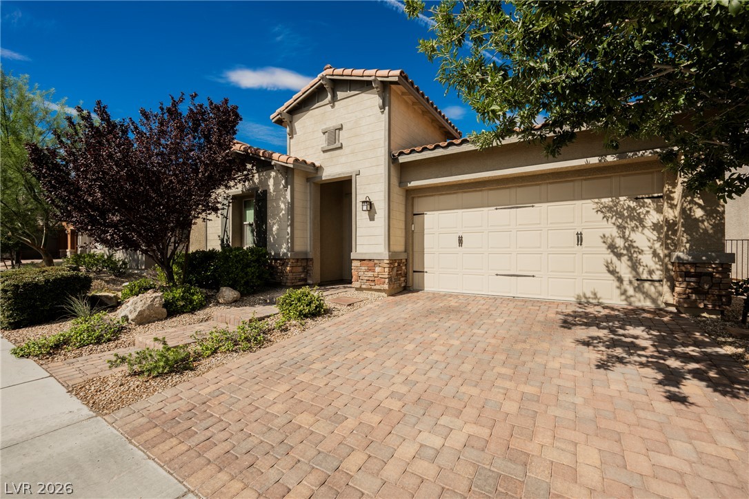 8133 Pinetop Crest Street Las Vegas NV 89166