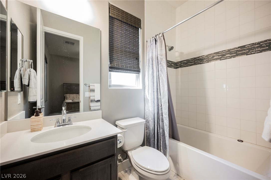 8133 Pinetop Crest Street Las Vegas NV 89166