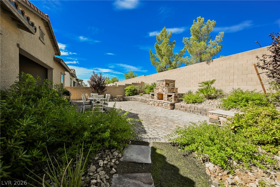 8133 Pinetop Crest Street Las Vegas NV 89166