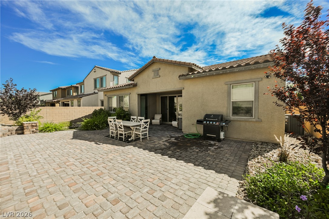 8133 Pinetop Crest Street Las Vegas NV 89166