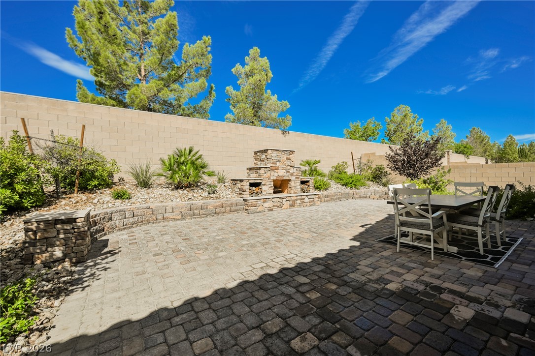 8133 Pinetop Crest Street Las Vegas NV 89166