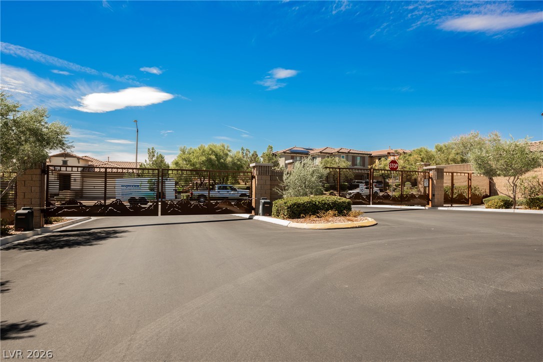 8133 Pinetop Crest Street Las Vegas NV 89166