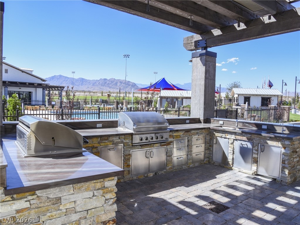 8133 Pinetop Crest Street Las Vegas NV 89166