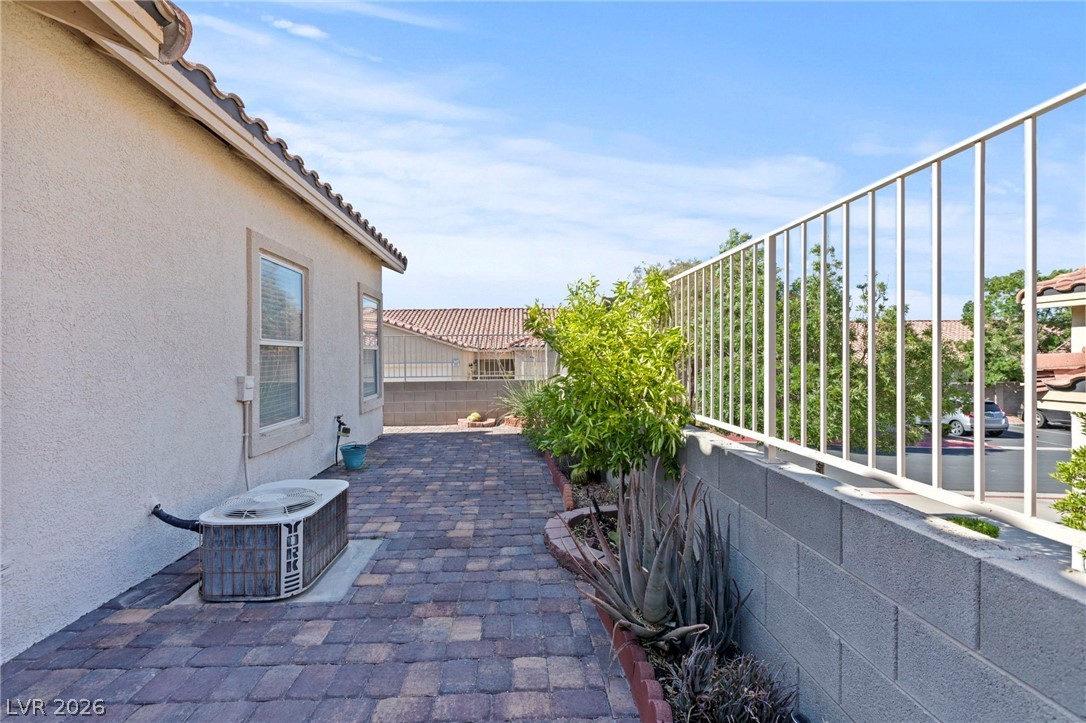3352 Kylemore Street 103 Las Vegas NV 89129