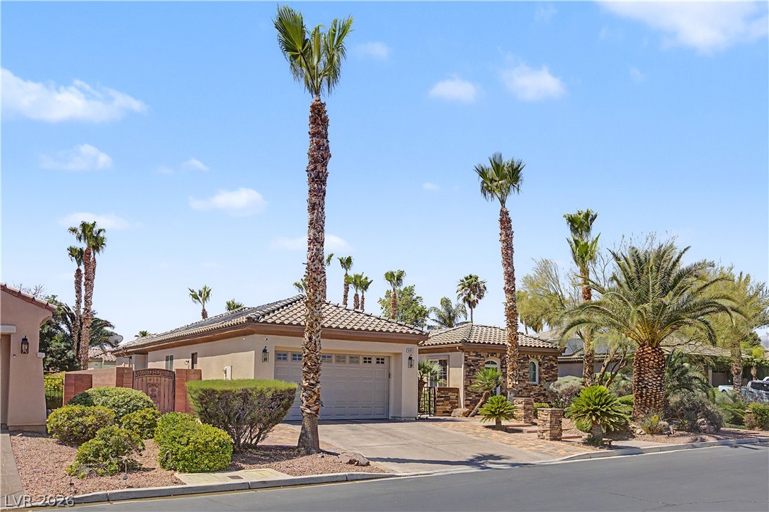 6891 Goose River Avenue Las Vegas NV 89131
