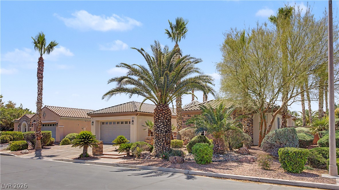 6891 Goose River Avenue Las Vegas NV 89131