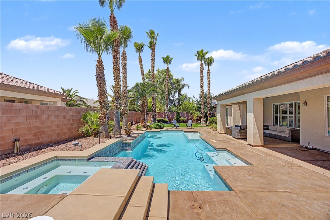 6891 Goose River Avenue Las Vegas NV 89131