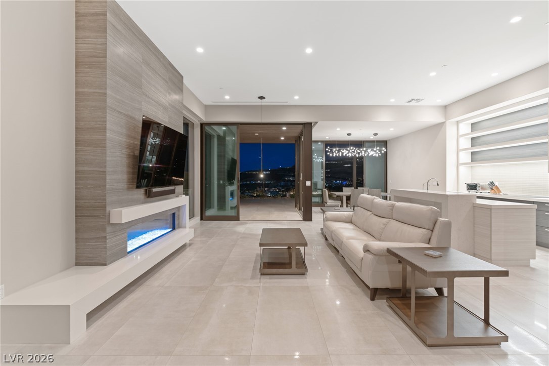 656 Falcon Summit Court Henderson NV 89012