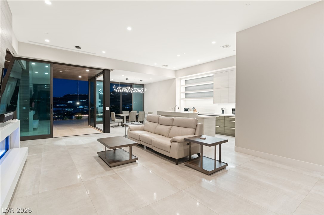 656 Falcon Summit Court Henderson NV 89012