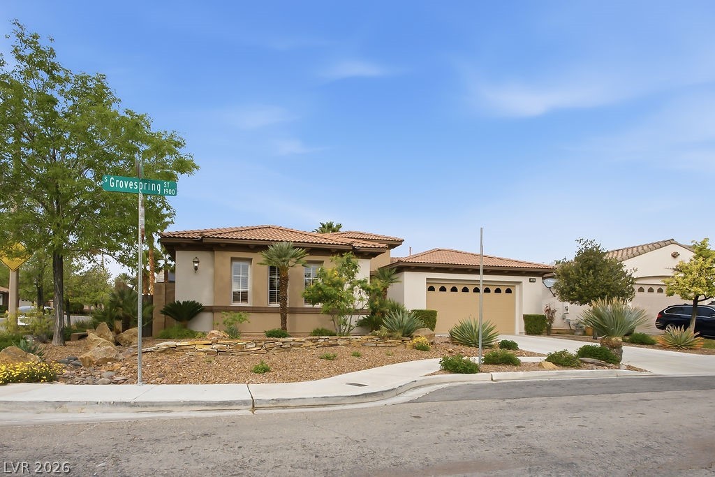 1947 Grovespring Street Las Vegas NV 89135