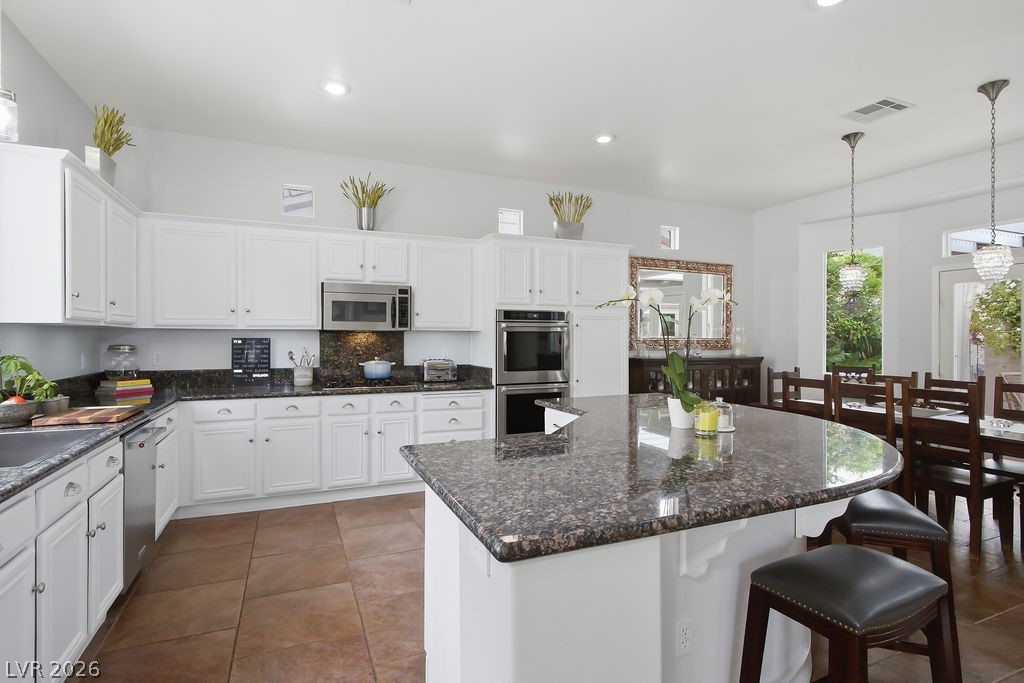 1947 Grovespring Street Las Vegas NV 89135